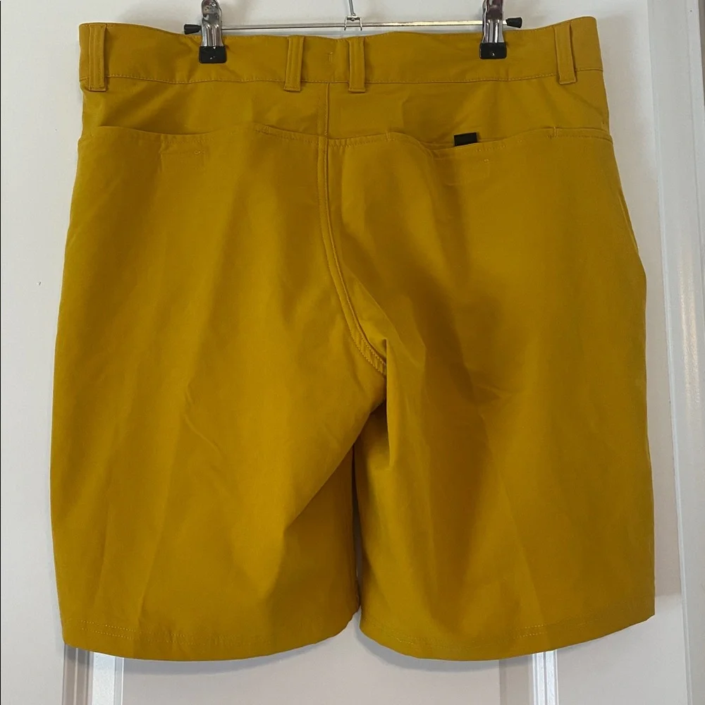 NWT! The North Face Men's Hybrid Shorts in Mustard